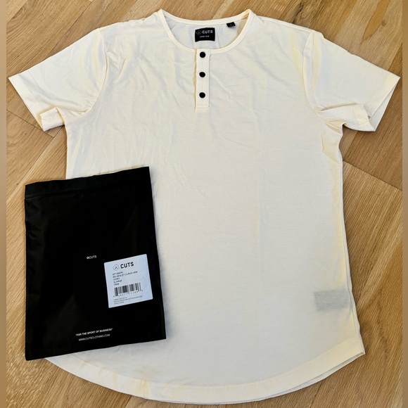 Brand new with bags. Cuts T shirt. Color Ivory - Picture 3 of 3